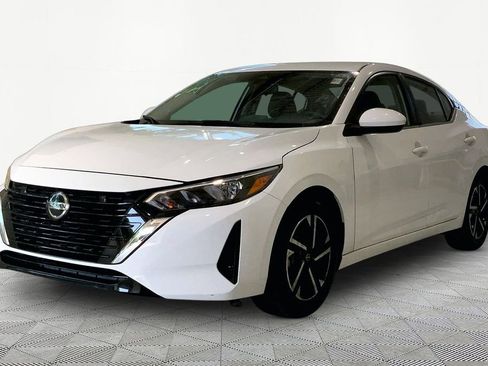 Used 2024 Nissan Sentra SV FWD image 3