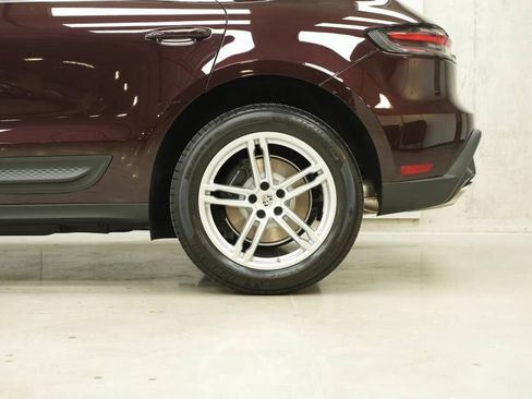 New 2026 Porsche Macan AWD/4WD image 42