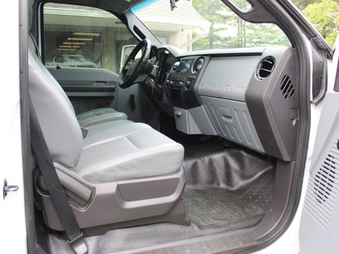 Used 2016 Ford F250 XL RWD image 12