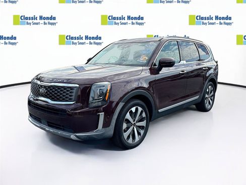Used 2020 Kia Telluride S FWD image 3