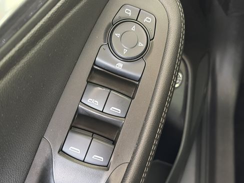 Used 2025 Buick Encore GX Preferred AWD/4WD image 28