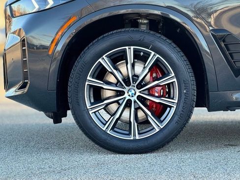New 2026 BMW X5 xDrive40i w/ M Sport Package image 2