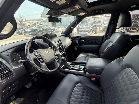 Used 2024 INFINITI QX80 Sensory image 6