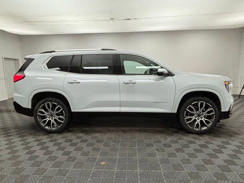 New 2026 GMC Acadia Denali Ultimate image 9