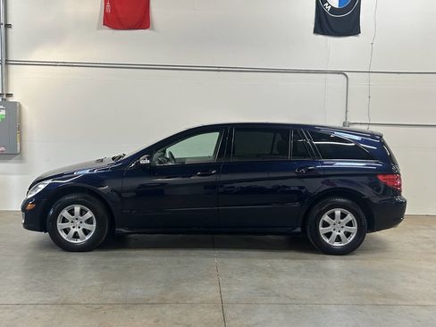 Used 2006 Mercedes-Benz R 350 4MATIC image 1