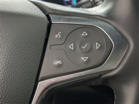 Used 2023 Chevrolet Traverse LT image 21