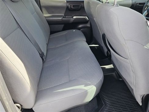 Used 2020 Toyota Tacoma 2WD Double Cab image 13