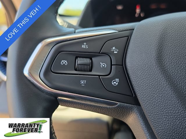 Used 2025 Chevrolet Trax LT w/ LT Convenience Package FWD image 19