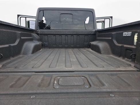 Used 2022 Jeep Gladiator Overland w/ Popular Equipment Package AWD/4WD image 12
