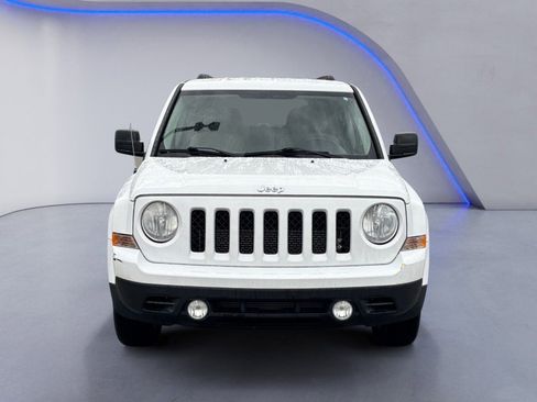 Used 2013 Jeep Patriot Latitude FWD image 8