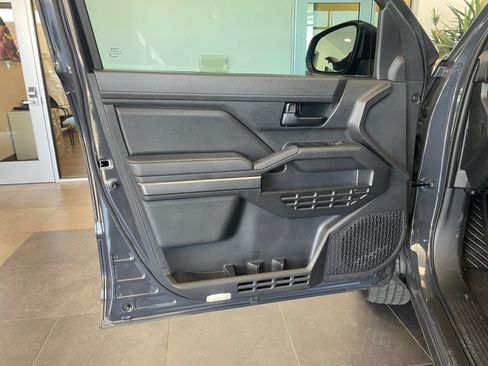 Certified 2025 Toyota Tacoma SR5 AWD/4WD image 13