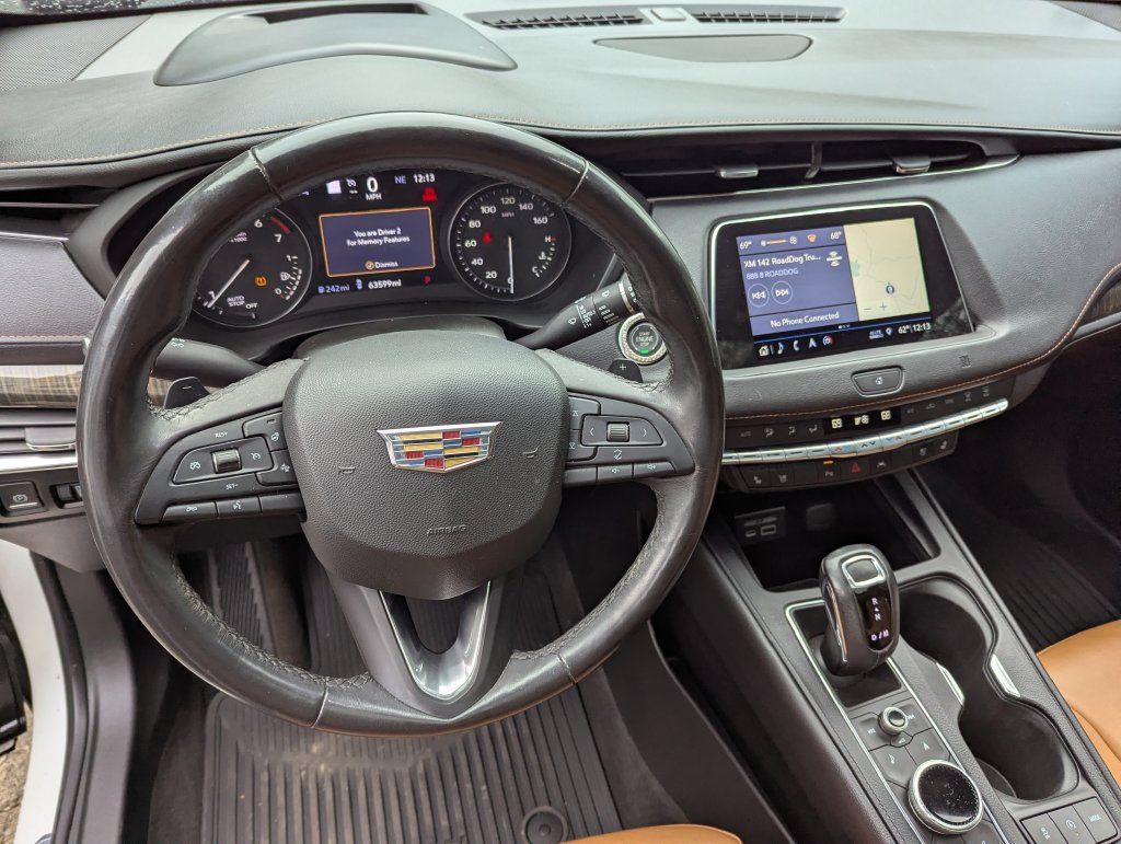Used 2019 Cadillac XT4 Premium Luxury AWD/4WD image 11