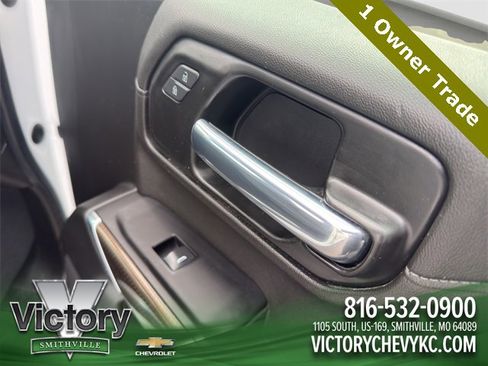 Used 2022 Chevrolet Silverado 1500 LT image 16