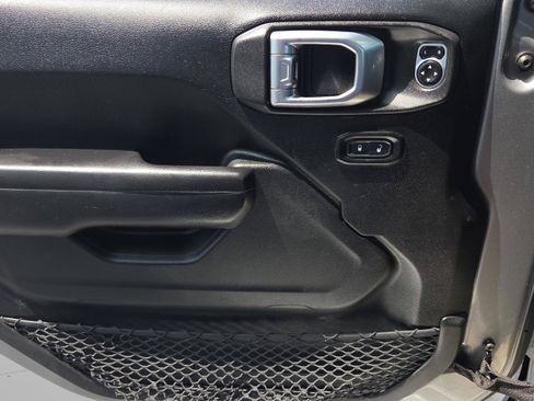 Used 2020 Jeep Wrangler Unlimited Sport S AWD/4WD image 35