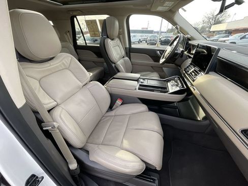 Used 2024 Lincoln Navigator L Reserve AWD/4WD image 29