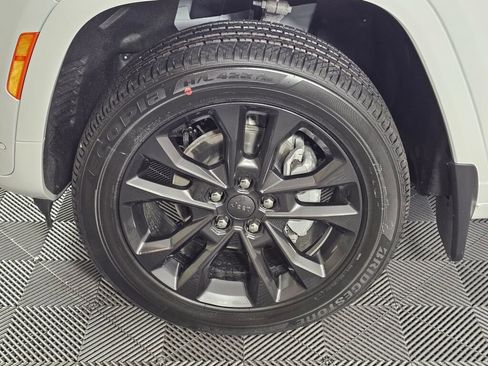 New 2026 Jeep Grand Cherokee Limited AWD/4WD image 10