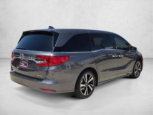 Used 2019 Honda Odyssey Elite image 5