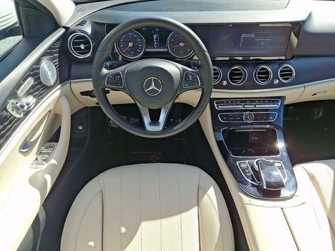 Used 2017 Mercedes-Benz E 300 4MATIC image 11