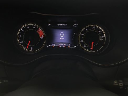 Used 2022 Jeep Cherokee Limited w/ Elite Package AWD/4WD image 2