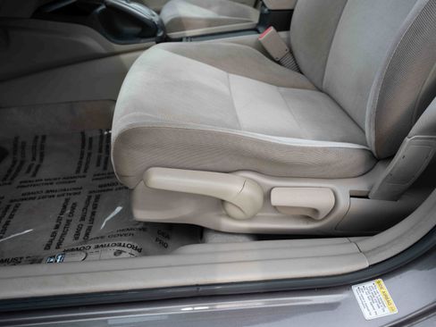 Used 2010 Honda Civic LX image 12
