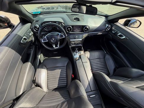 Used 2017 Mercedes-Benz SL 550 image 22