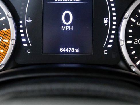 Used 2019 Jeep Renegade Latitude image 16