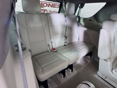 Used 2023 Cadillac Escalade Sport Platinum w/ LPO, ONYX Package AWD/4WD image 33