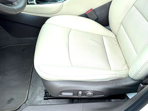 Used 2024 Chevrolet Malibu LT FWD image 15