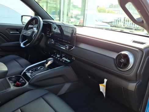 Used 2024 Chevrolet Colorado LT w/ LT Convenience Package III AWD/4WD image 21