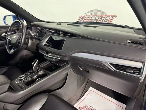 Used 2021 Cadillac XT4 Premium Luxury AWD/4WD image 12