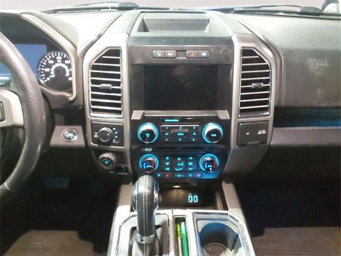 Used 2016 Ford F150 Lariat w/ Equipment Group 502A Luxury image 11