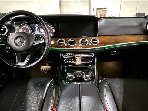 Used 2017 Mercedes-Benz E 300 4MATIC image 16
