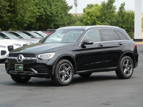 Used 2022 Mercedes-Benz GLC 300 4MATIC image 1