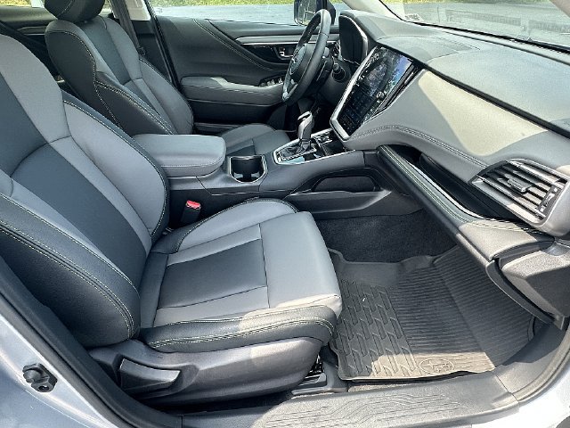 Used 2023 Subaru Outback Onyx Edition AWD/4WD image 11
