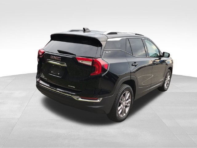 Certified 2024 GMC Terrain SLT AWD/4WD image 2