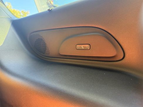 New 2026 Chrysler Pacifica Pinnacle image 30