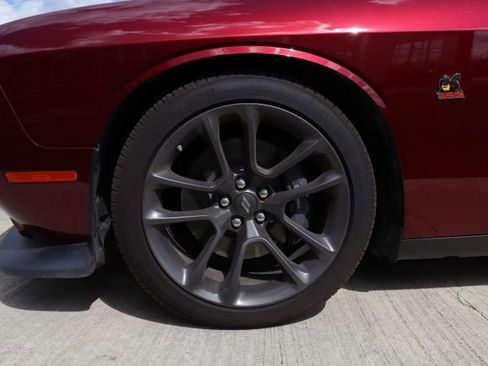 Used 2022 Dodge Challenger R/T Scat Pack w/ Driver Convenience Group RWD image 25