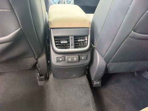 Used 2022 Subaru Outback Limited w/ Popular Package #2 AWD/4WD image 17