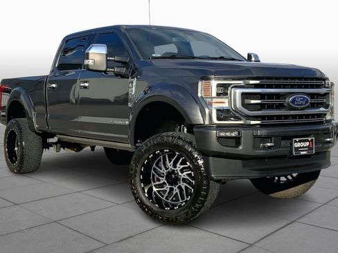 Used 2020 Ford F250 Platinum w/ FX4 Off-Road Package image 3