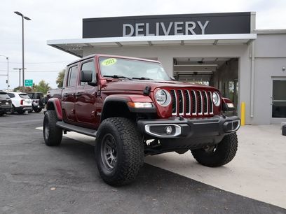 Used 2021 Jeep Gladiator Overland w/ Popular Equipment Package