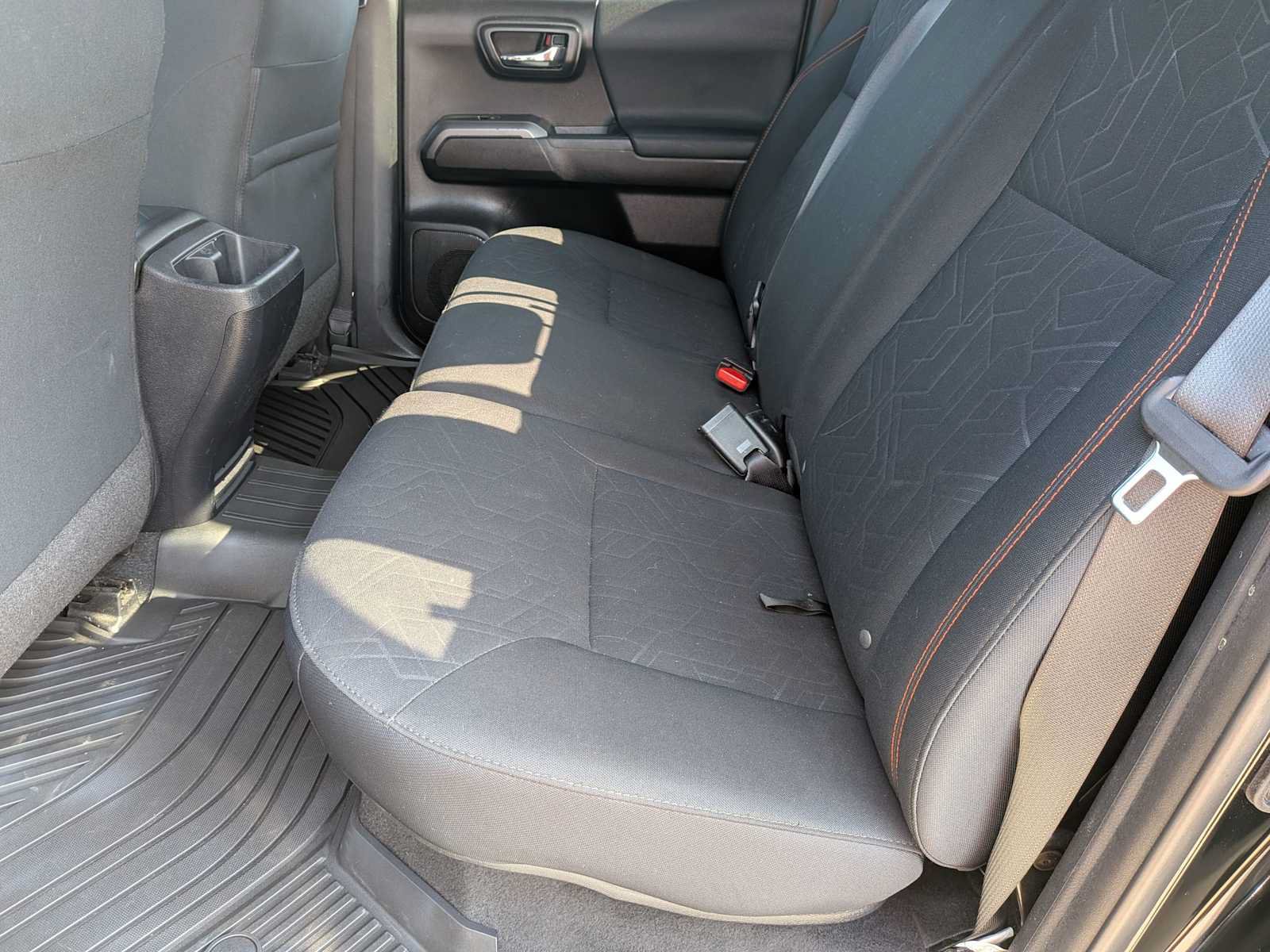 Used 2019 Toyota Tacoma TRD Sport AWD/4WD image 17
