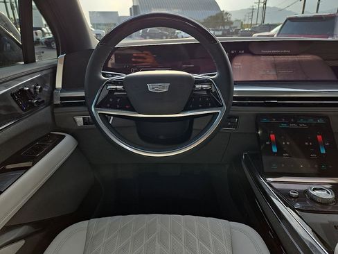 New 2026 Cadillac Escalade IQ Luxury 1 w/ LPO, Floor Liner Package image 19