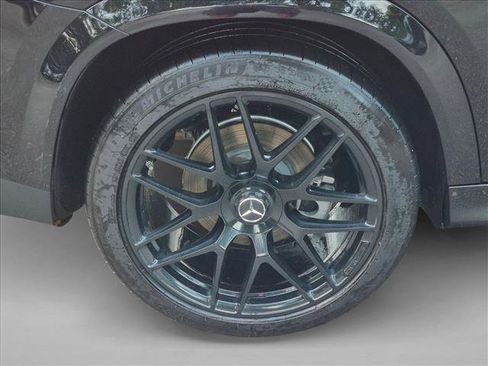 Used 2024 Mercedes-Benz GLE 53 AMG 4MATIC Coupe w/ Driver Assistance Package image 23