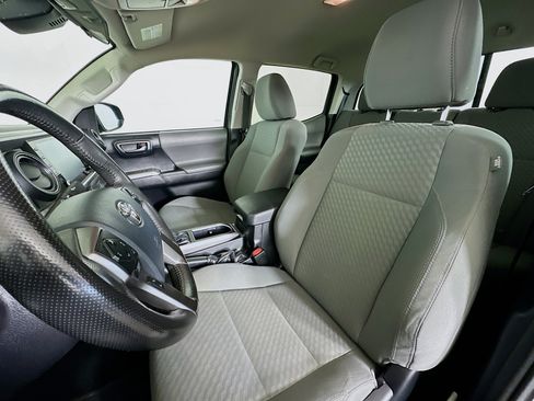 Used 2020 Toyota Tacoma SR5 image 13
