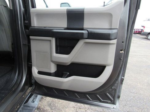 Used 2018 Ford F550 2WD Crew Cab Super Duty image 16