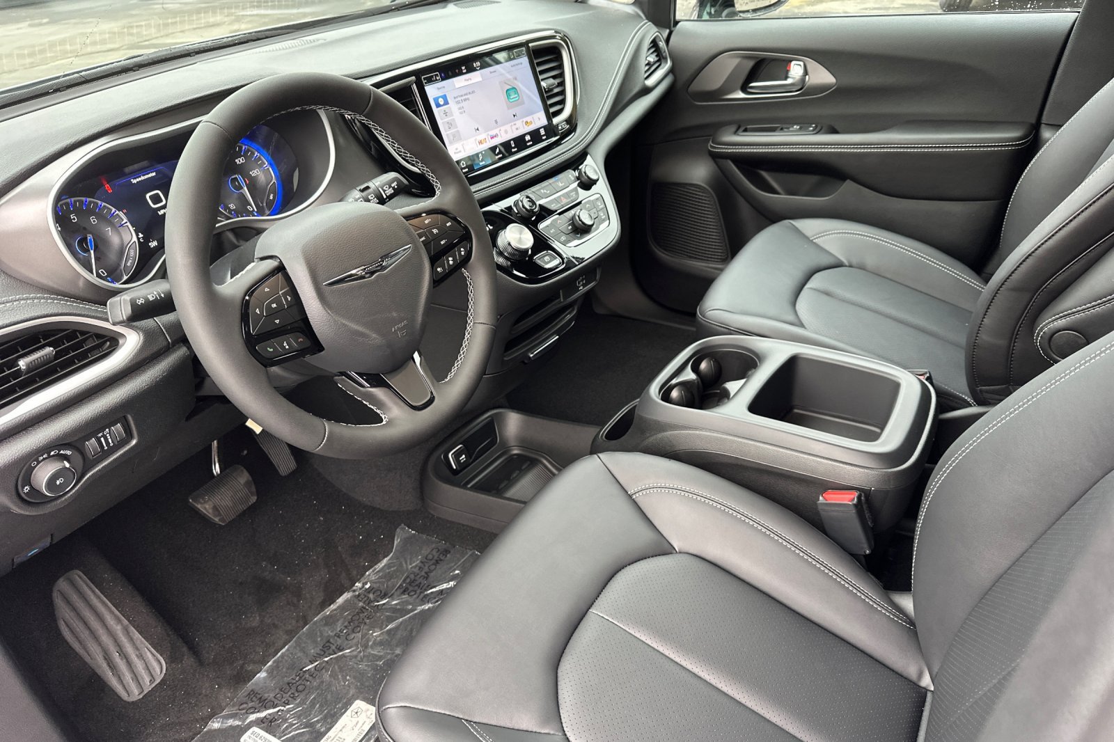New 2026 Chrysler Pacifica Select w/ S Appearance Package FWD image 12