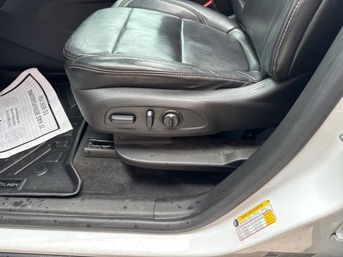 Used 2018 Chevrolet Traverse LT AWD/4WD image 36