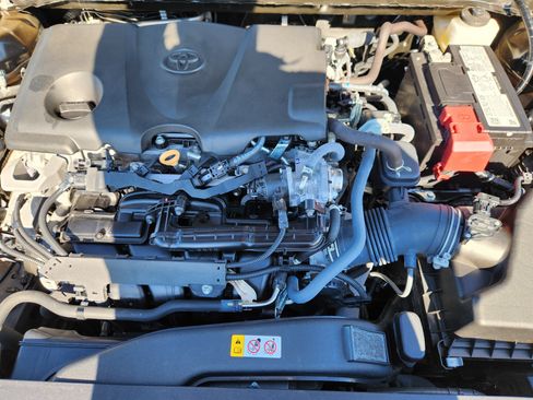 Used 2024 Toyota Camry SE w/ Convenience Package FWD image 17
