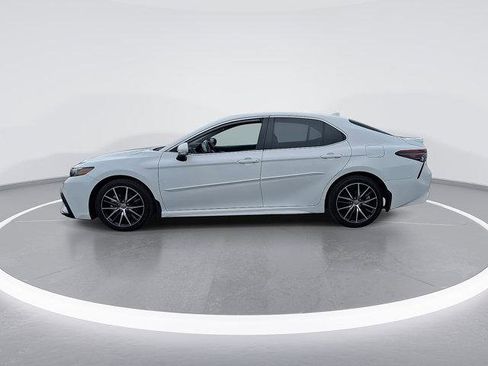 Certified 2023 Toyota Camry SE image 6