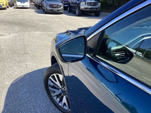 Used 2020 Ford Escape Titanium AWD/4WD image 26